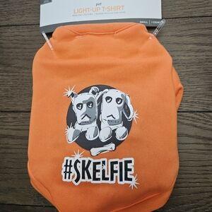 Light-Up Skelfie dog t-shirt
